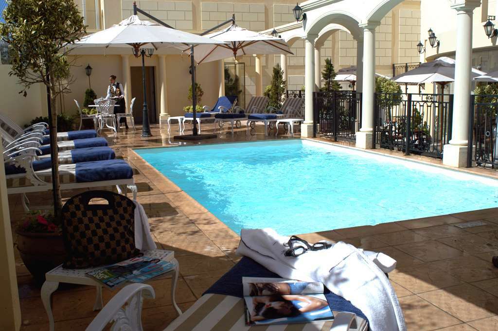 Hotel Le Vendome Kapské Město Zařízení fotografie The pool at the Cape Town Four Seasons